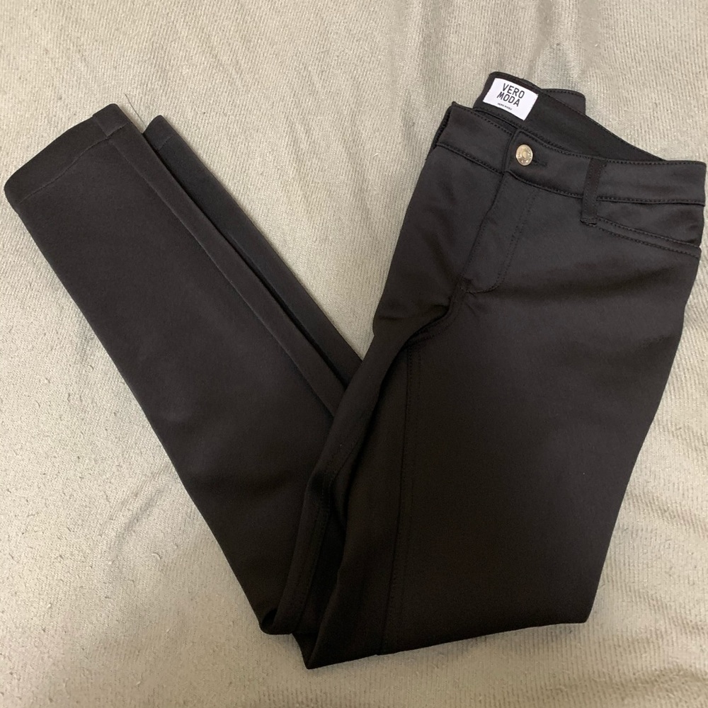 Vero Moda Wonder Skinny Scuba Pant - Size UK 6